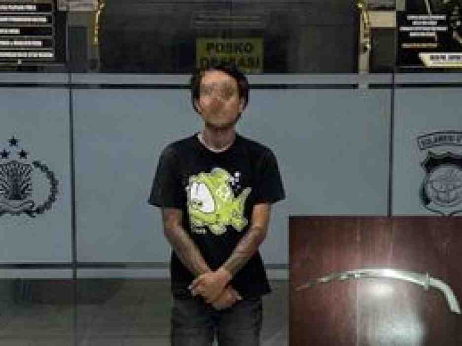 Pria Bersajam Berhasil Diamankan Tim Buser Sat Reskrim Polres Tomohon