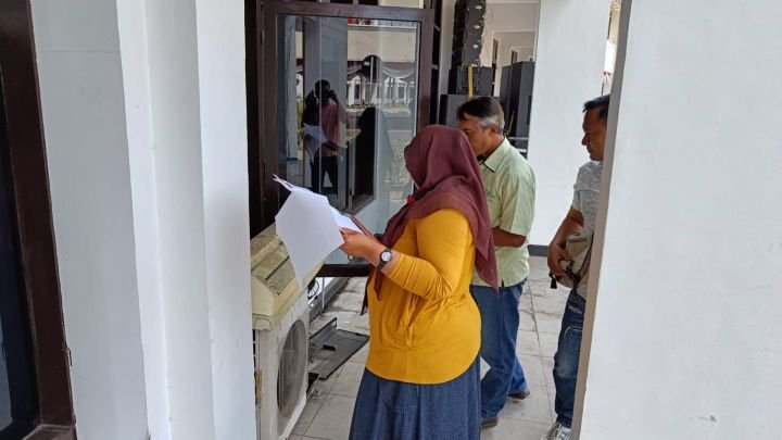 1694106055-penelitian-data-administrasi-dan-fisik-barang-milik-daerah-berupa-peralatan-dan-mesin-bersama-kantor-jasa-penilai-publik-kjpp-kabupaten-jember.jpg