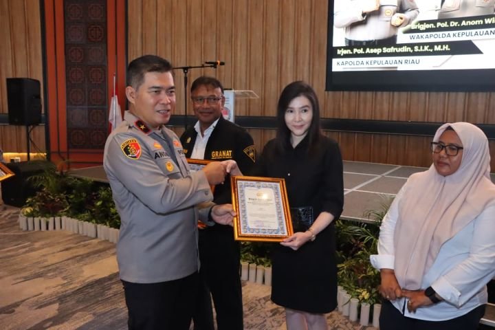 2f5c8a4e-adeb-4c54-abd6-f517d0212fd5_901388.jpg