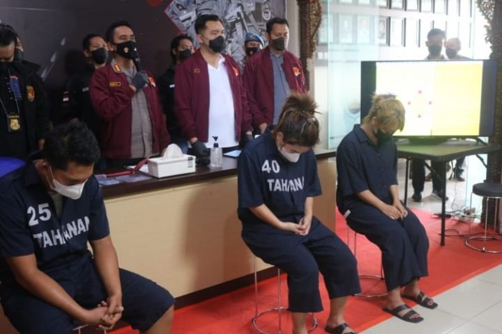 51febaab-8abb-4b35-8118-6762ba1249ce-750x500-1.jpg