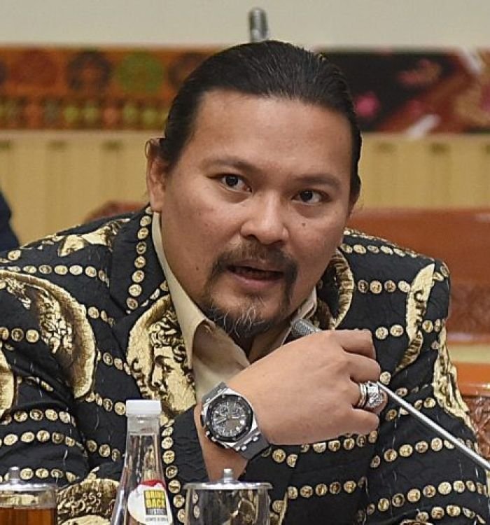 Anggota_Komisi_III_DPR_RI_Martin-768x487-1.jpg