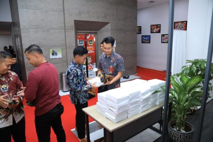DIVISI-HUMAS-POLRI-768x512-1.jpg