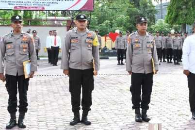Empat-Anggota-Polsek-Banda-Alam-Dapat-Penghargaan-DariKapolres-Aceh-Timur.jpg