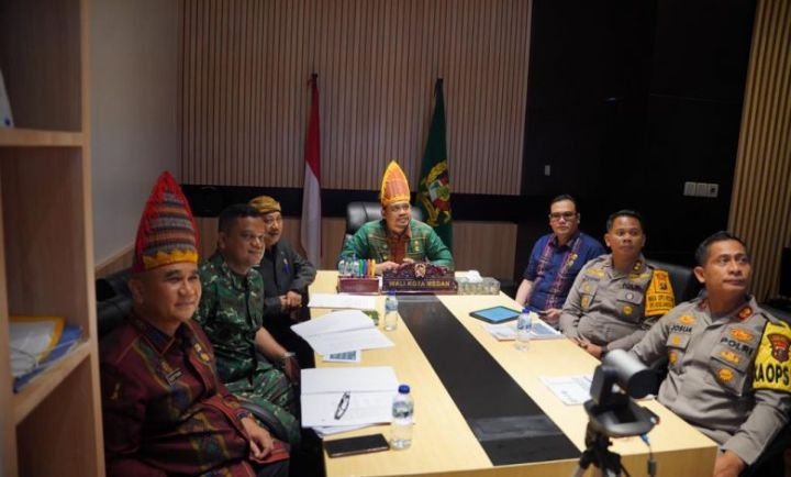 F_RestabesMedanHadiriRapatPPKMAward_100323a-780x470-1.jpeg