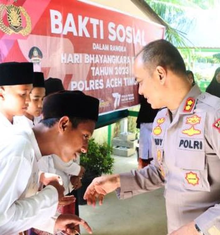 Hari-Bhayangkara-Ke-77-Polres-Aceh-Timur-Gelar-Bakti-Sosial-di-Madat.jpg