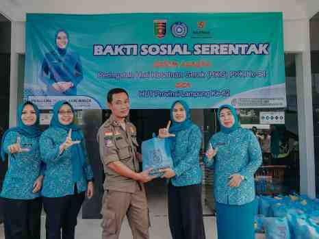 Bakti Sosial Ramadan, TP PKK Provinsi Lampung Salurkan Ratusan Paket Sembako