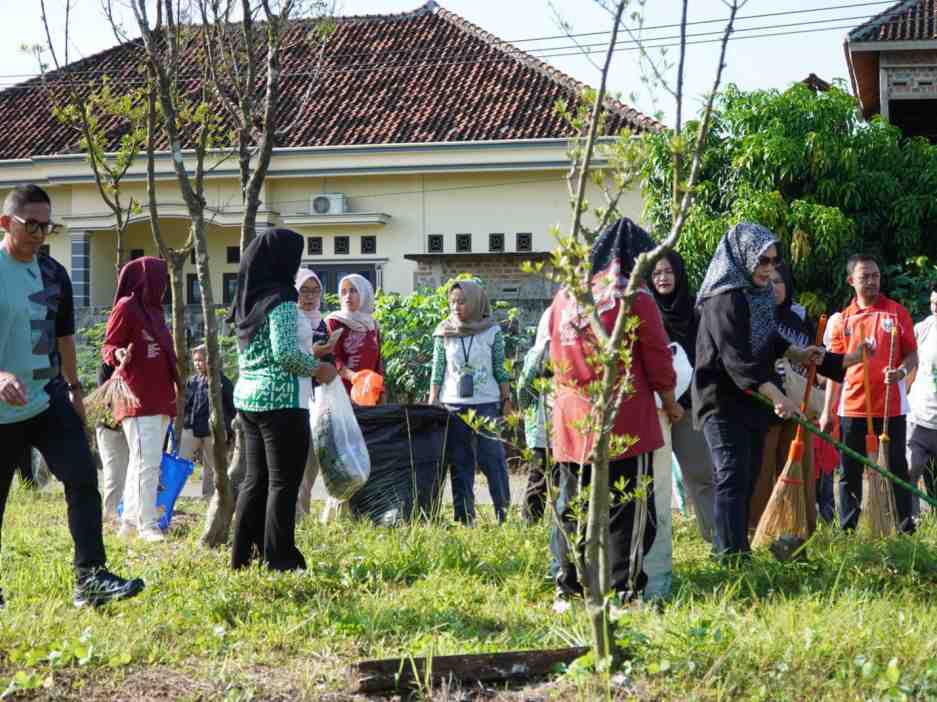 Wakil Bupati Tubaba Tinjau Pelaksanaan KORVE Gerakan ASRI dalam Rangka HUT ke-17 Kabupaten Tulang Bawang Barat Tahun 2026