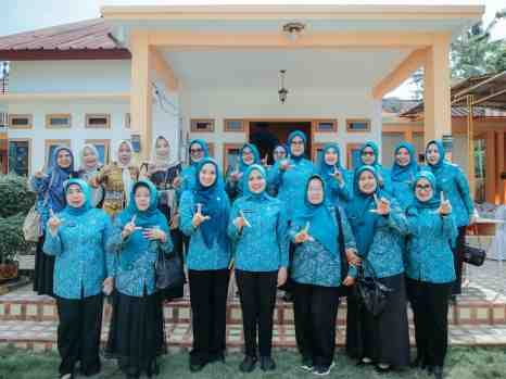 Canangkan Desa TAPIS di Desa Panca Tunggal Jaya, Ketua TP PKK Lampung Dorong Pemberdayaan Keluarga Berbasis Potensi Lokal