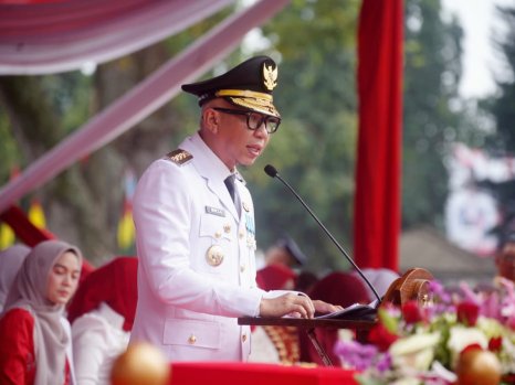 Gubernur Mirza Pimpin Upacara HUT ke-81 RI Tingkat Provinsi Lampung, Kobarkan Semangat Indonesia Berdaulat, Adil dan Makmur