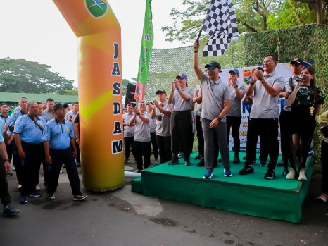 Gerak Jalan Sehat HUT ke 81 Kemerdekaan RI Jadi Momentum Pererat Sinergi Pemprov Lampung dan Kodam XXI/Raden Inten