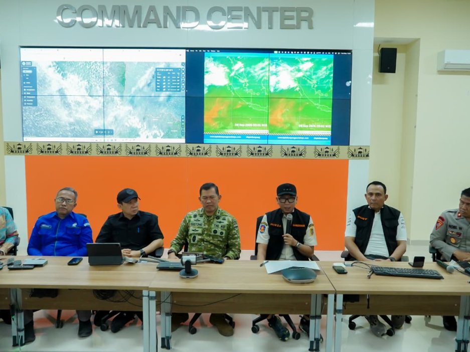 Gubernur Lampung Imbau Mastarakat Waspada Pasca Erupsi Gunung Anak Krakatau