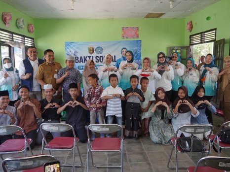 Gerakkan Kepedulian Sosial, TP PKK Provinsi Lampung Salurkan Bantuan di Kabupaten Lampung Selatan