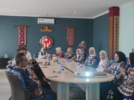 Ketua Dekranasda Provinsi Lampung Dukung Lampung Fashion Tendance Jadi Penggerak Industri Kreatif
