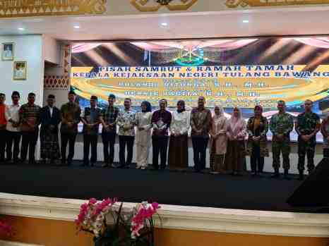 Pisah Sambut Kepala Kejaksaan Negeri Tulang Bawang, Bupati Qudrotul Ikhwan Sampaikan Apresiasi dan Harapan