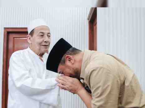 Gubernur Jawa Tengah Ahmad Luthfi Bersilaturahmi Ke Sejumlah Ulama Di Pekalongan Serta Kota Semarang