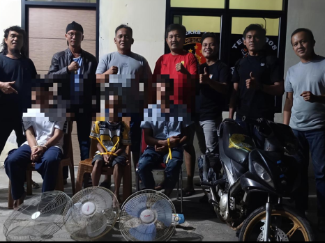 Sigap Tim Tekab 308 Polsek Menggala Bersama Tim Tekab 308 Polres Tulang Bawang Untuk Ungkap Kasus Pencurian Masjid AL ISHLAH