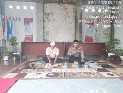 Jumat-Curhat-Kapolsek-Labuapi-Warga-Keluhkan-Maraknya-Isu-Hoax-di-Media-Sosial-4-768x576-1.jpeg
