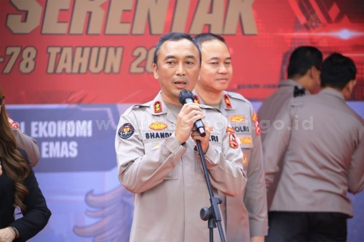 KADIV-HUMAS-POLRI-IRJEN-POL-SHANDY-768x512-1.jpg
