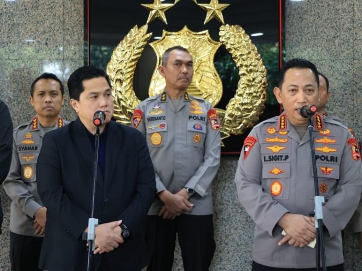 KAPOLRI-DAN-KETUA-PSSI-1-768x575-1.jpg
