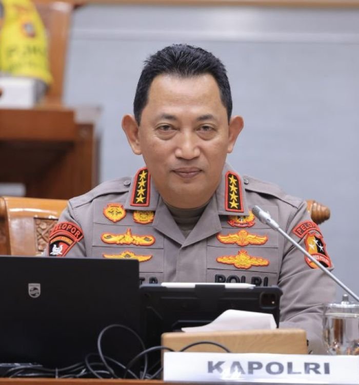 KAPOLRI-DI-DPR-6-768x576-1.jpg