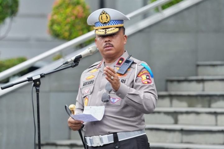 Kakorlantas-Polri-Siapkan-Transformasi-Hadapi-Tantangan-2025-768x512-1.jpg