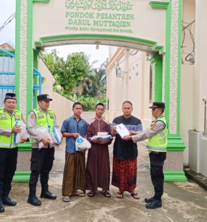 Kegiatan-bakti-sosial-Polres-OKI-3-768x432-1.jpeg