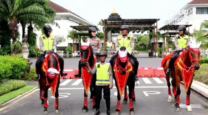Polisi-Berkuda-768x427-1.jpg