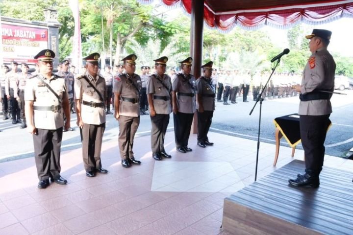 ROTASI-PEJABAT-UTAMA-POLRESTA-BALIKPAPAN-768x512-1.jpeg