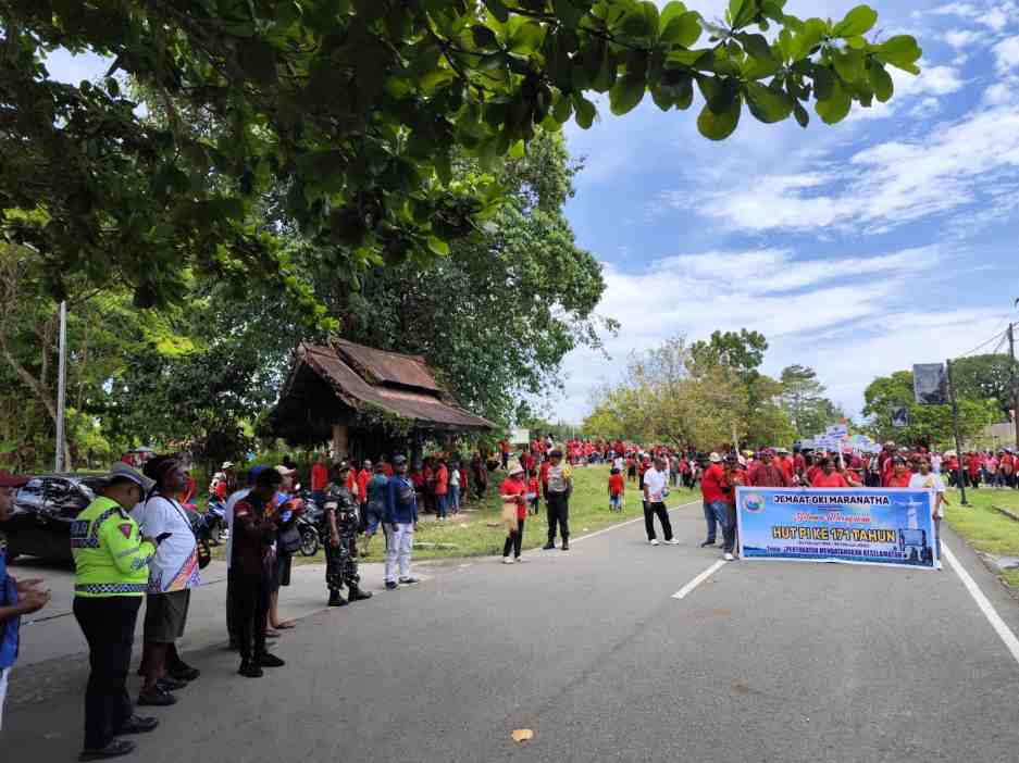 Polres Biak Numfor Libatkan 40 Personil Dalam Pengamanan Parade PI Ke 171
