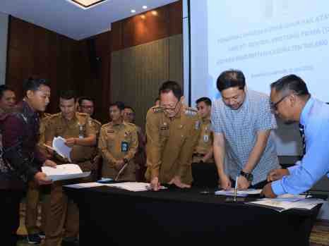 Pemkab Tulang Bawang Resmi Terima Peralihan Hak Atas Tanah dari PT CPP untuk Pengembangan Kawasan Ekonomi Biru