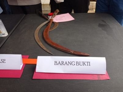 barang_bukti_kejahatan_tawuran_diamankan_polisi_840x576-3-768x575-1.jpeg
