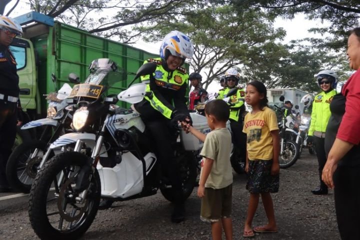 c12dde29-7cbe-454b-b81d-9dbfb642-768x512-1.jpg