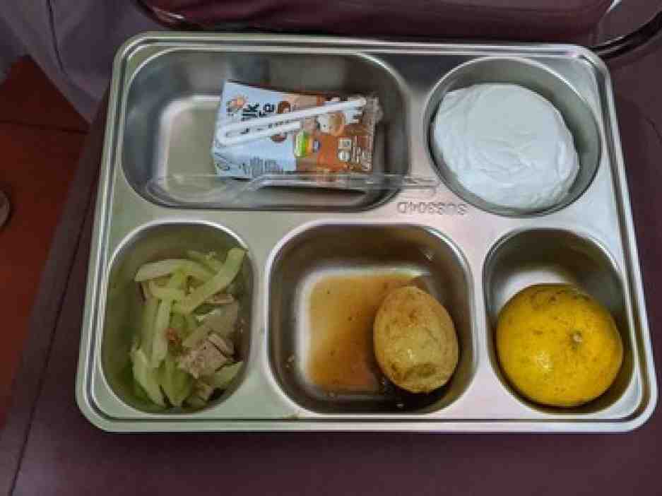 Breaking News……!!!! Guru MIN 1 Purbalingga Mengeluh Dihadapkan pada Perintah Bereskan “ Ompreng ”  Makanan Fari SPPG