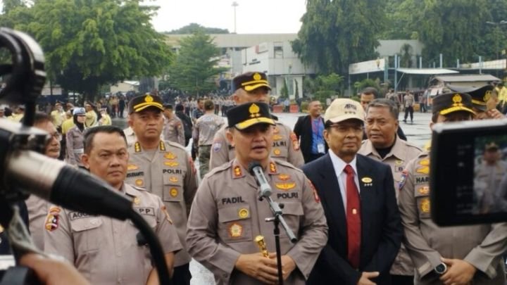 kapolda_metro_jaya_irjen_pol_fadil_imran_foto_pmjfajar_840x576-1-768x432-1.jpg