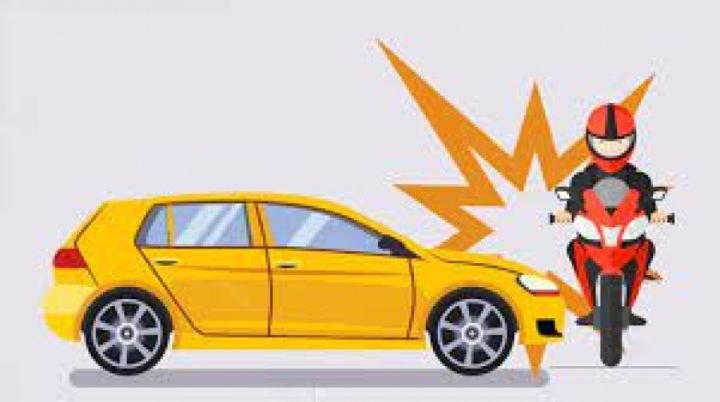 kecelakaan_mobil_dengan_motor_840x576.jpg