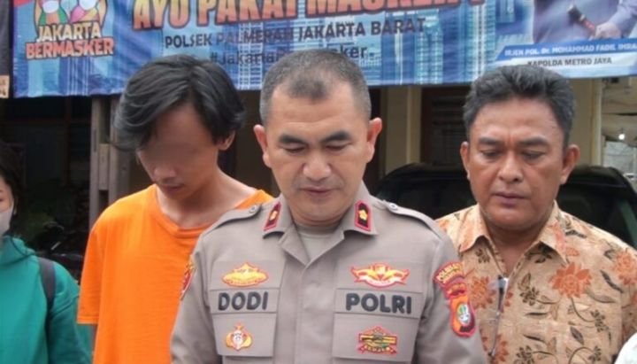 keterangan_kapolsek_palmerah_polres_metro_jakarta_barat_kompol_840x576-768x438-1.jpeg