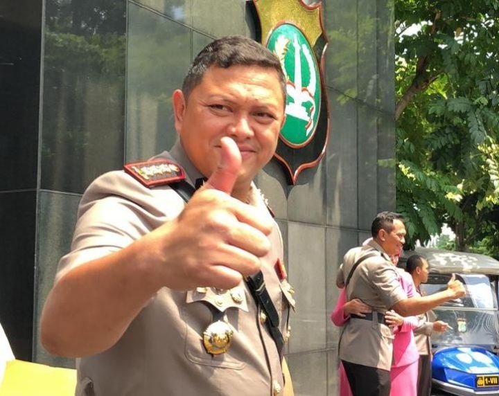 kombes_pol_hengki_haryadi_resmi_menduduki_jabatan_baru_dirreskrimum.jpeg