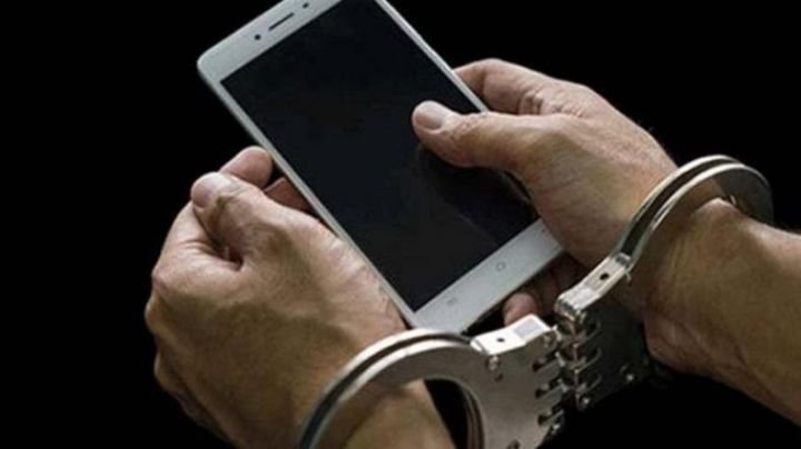 pencurian_handphone.jpg