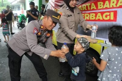 polres_metro_jakarta_barat_melalui_sat_binmas_840x576-768x512-1.jpeg